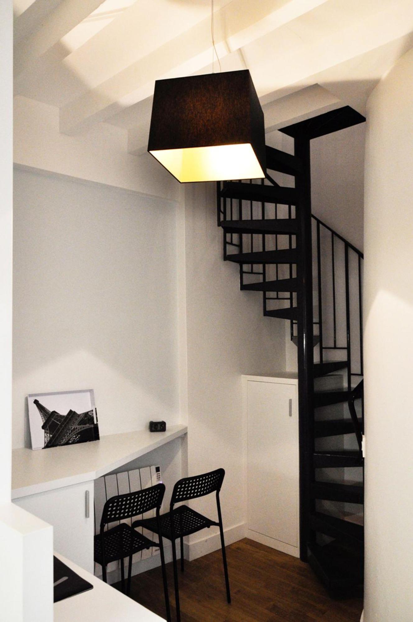 Charming Duplex In Montmartre Apartment Париж Екстериор снимка