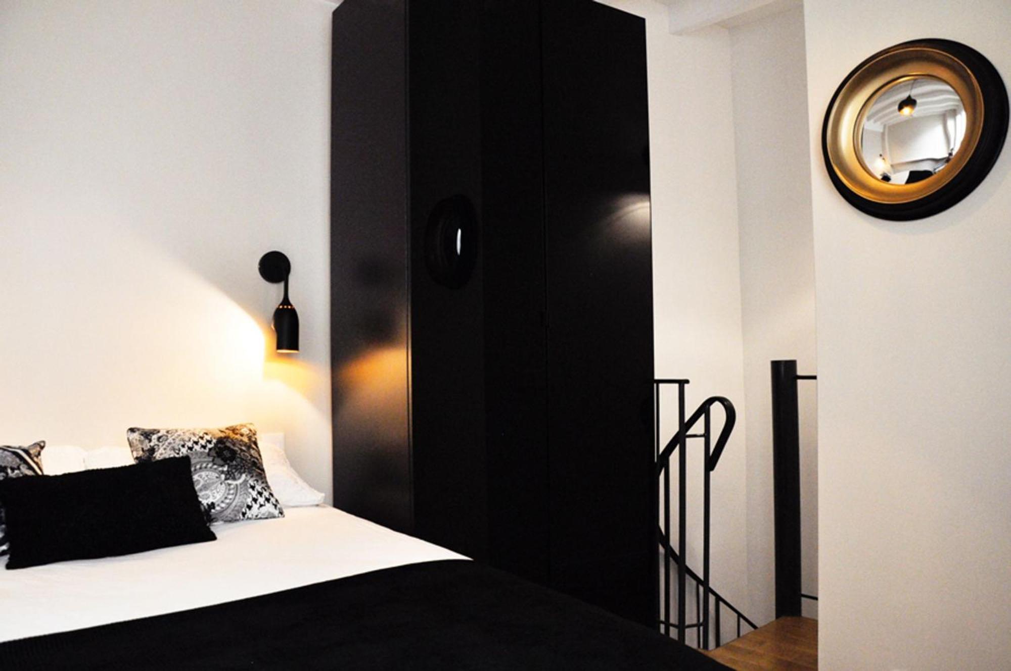 Charming Duplex In Montmartre Apartment Париж Екстериор снимка